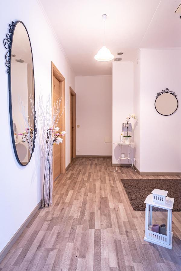 B&B E Residence Abbazia Di Piona Colico Luaran gambar