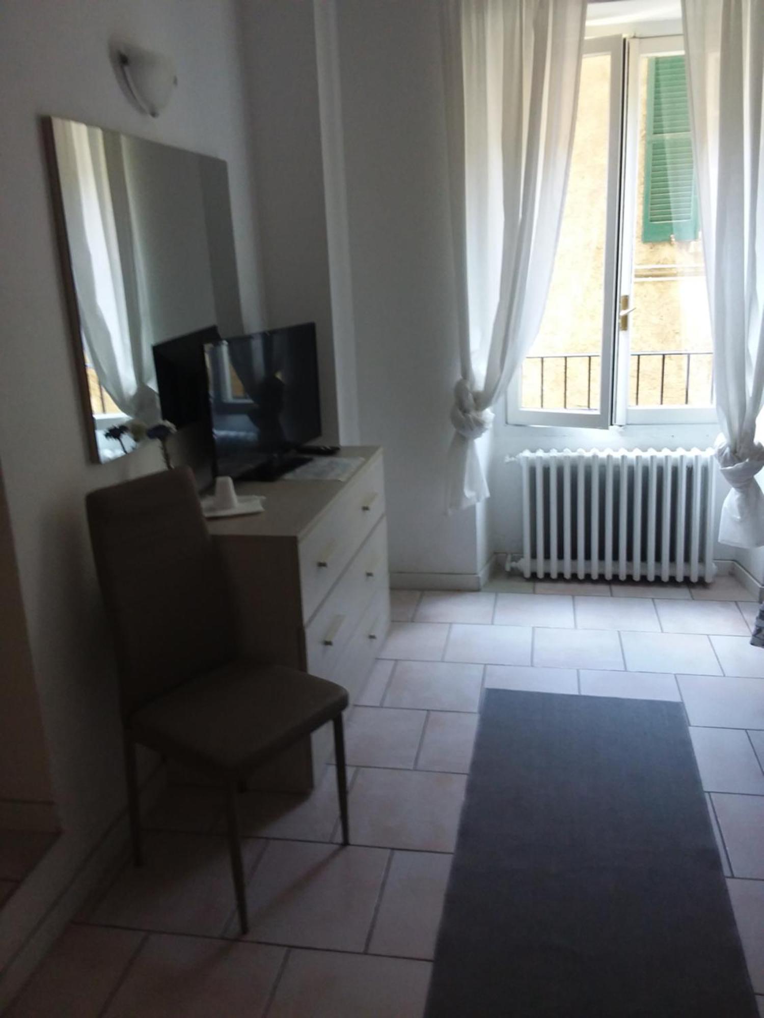 B&B E Residence Abbazia Di Piona Colico Luaran gambar