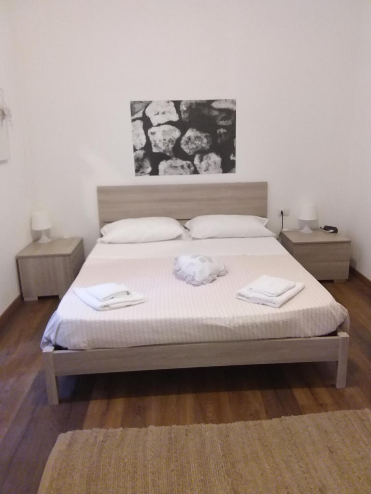 B&B E Residence Abbazia Di Piona Colico Luaran gambar